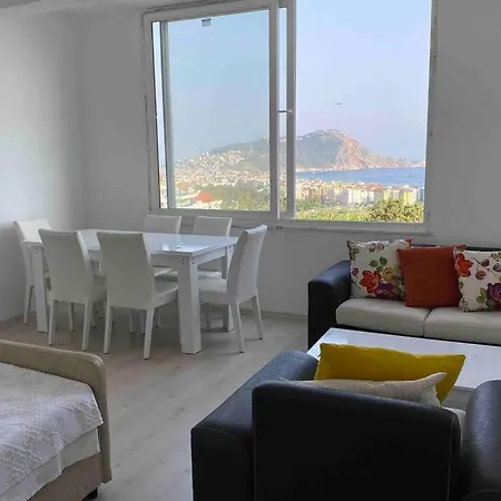 Denize Karşı,teraslı,doğada,müstakil Ayarında Ev *