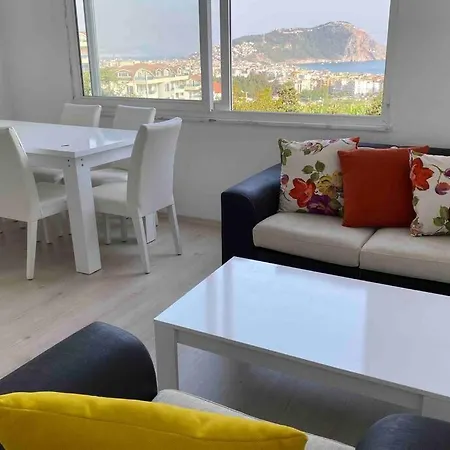 Denize Karşı,teraslı,doğada,müstakil Ayarında Ev * Alanya