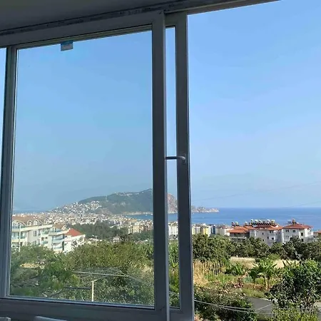 Denize Karşı,teraslı,doğada,müstakil Ayarında Ev Apartamento