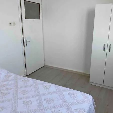 Denize Karşı,teraslı,doğada,müstakil Ayarında Ev Alanya