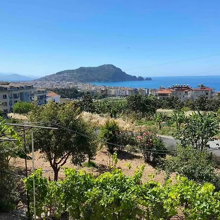 Denize Karşı,teraslı,doğada,müstakil Ayarında Ev * Alanya